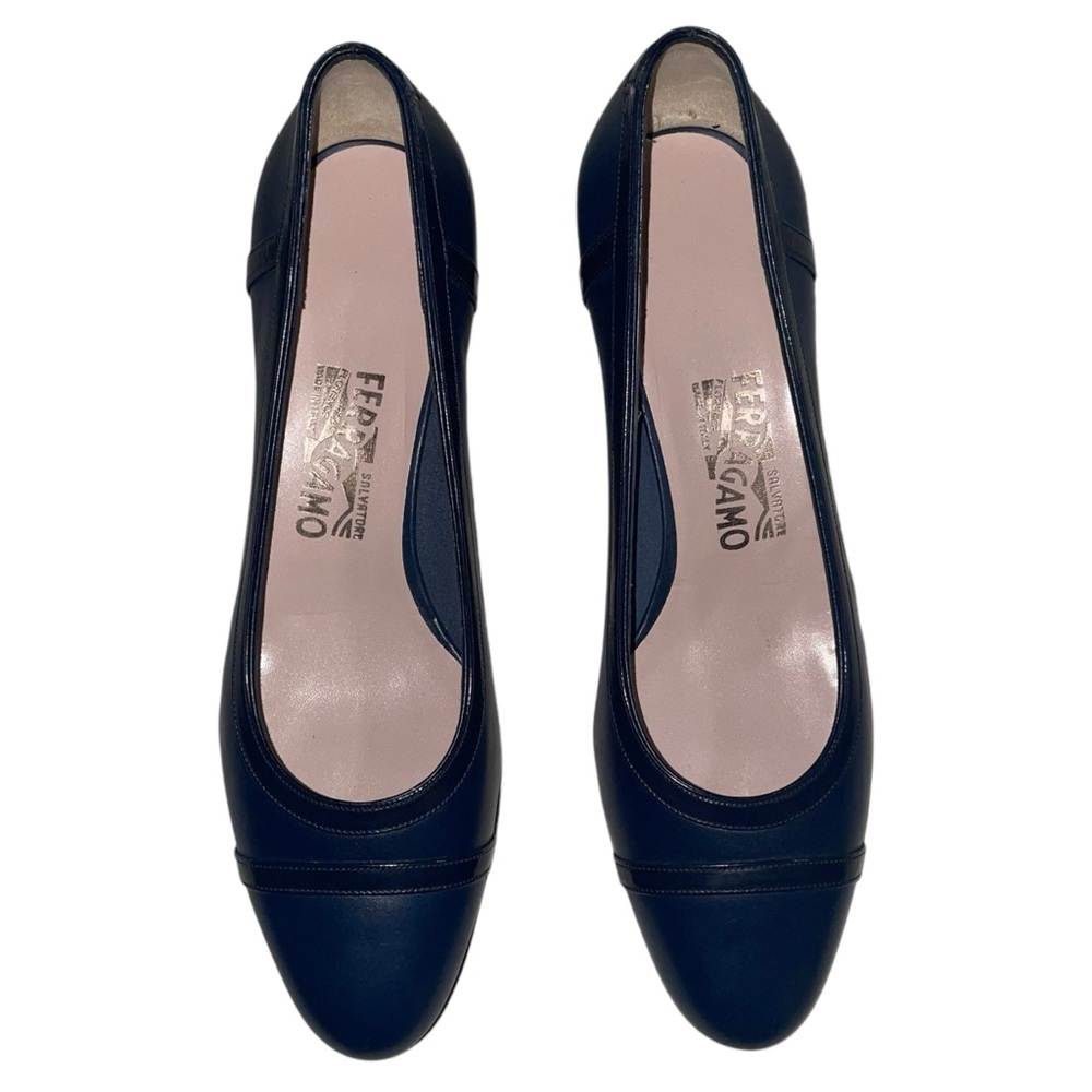 SALVATORE FERRAGAMO Vara Pump Low Heel Calfskin and Leather Women Size 9.5C New
